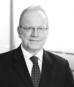 Friedemann Horn ist seit ca. 20 Jahren im gewerblichen Rechtsschutz tätig.